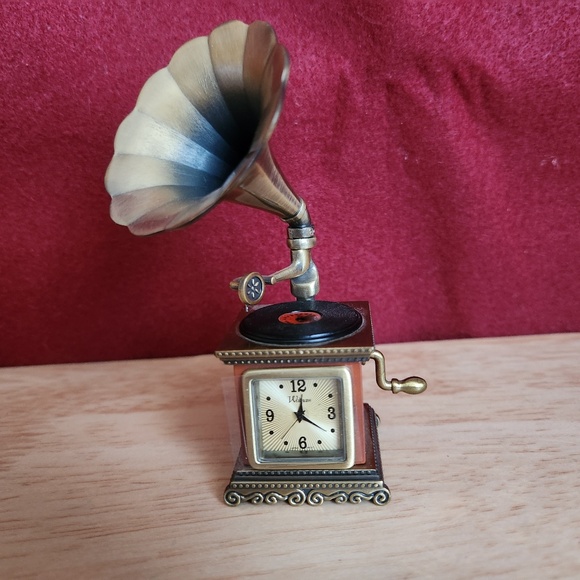 Mini Clock - Picture 1 of 5